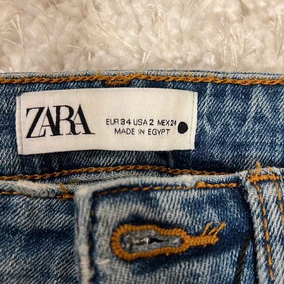 Zara Blue Jeans - Picture 3 of 4